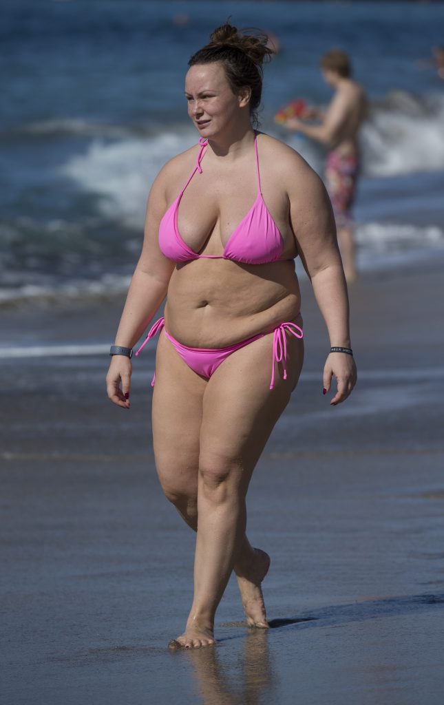 BBW Chanelle Hayes shows her massive gut and fat titties on a beach gallery, pic 174