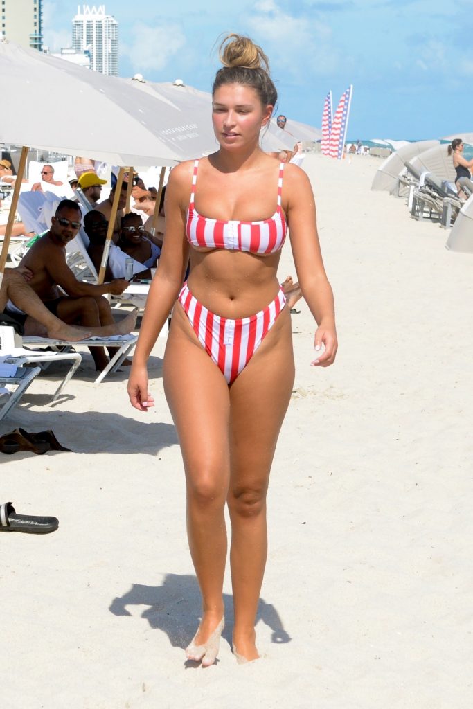 Blond-haired Love Island beauty Zara McDermott shows her bikini body gallery, pic 238