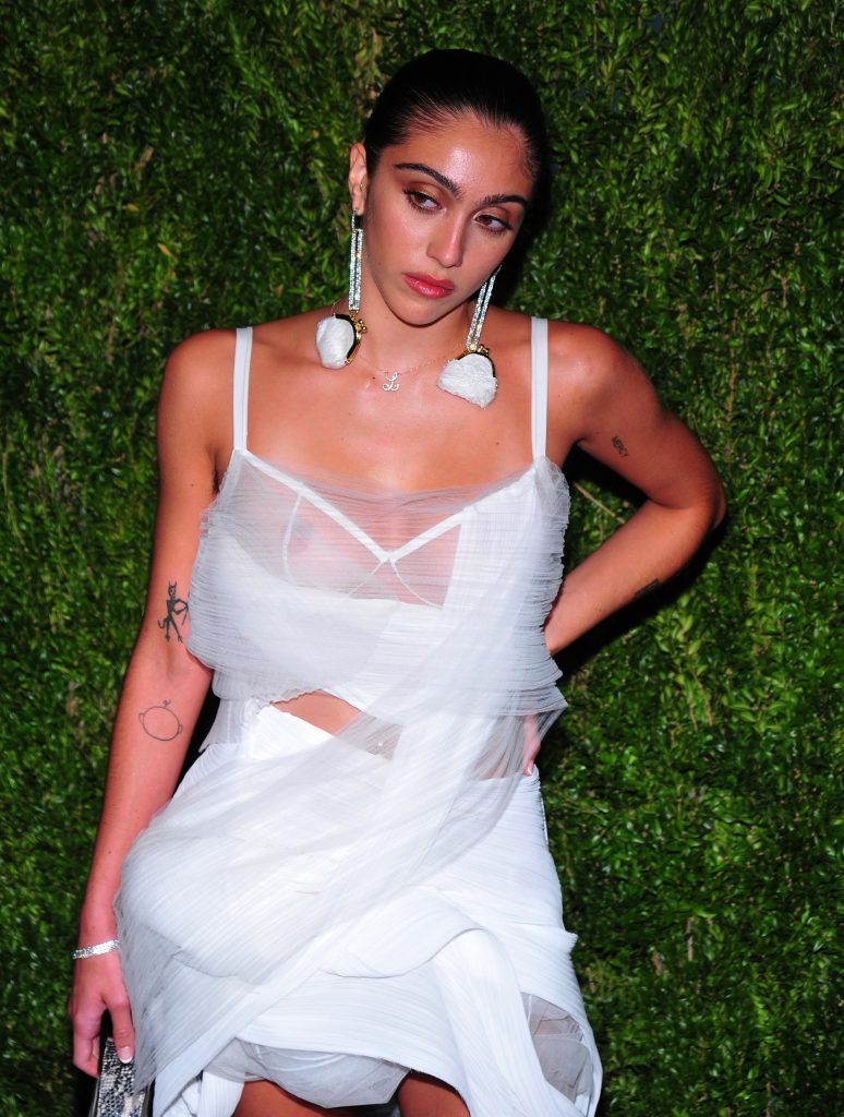 Brazen beauty Lourdes Leon showing off her nipples on camera gallery, pic 210