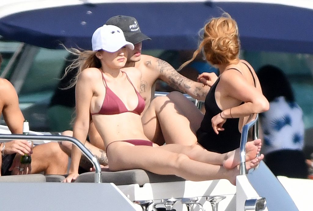 Gigi Hadid shows her bikini body while hanging out on a luxurious yacht gallery, pic 54
