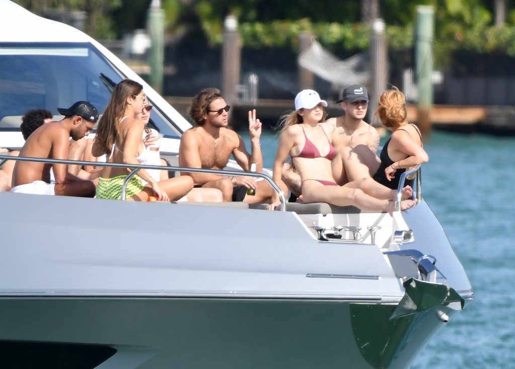 Gigi Hadid shows her bikini body while hanging out on a luxurious yacht gallery, pic 62