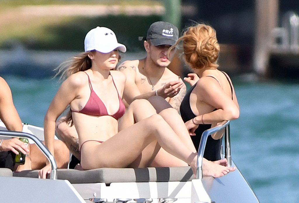 Gigi Hadid shows her bikini body while hanging out on a luxurious yacht gallery, pic 66