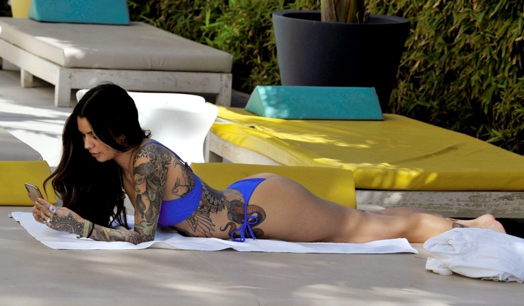 Inked-up celebrity Darylle Sargeant showing her bikini body gallery, pic 18