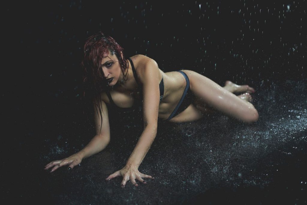 Wet lingerie-clad seductress Jaclyn Glenn posing in the rain gallery, pic 24