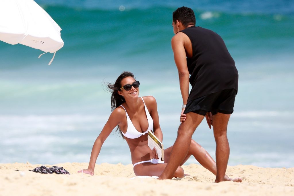 Stunning brunette Lais Ribeiro shows her body on a beach in Rio de Janeiro gallery, pic 246