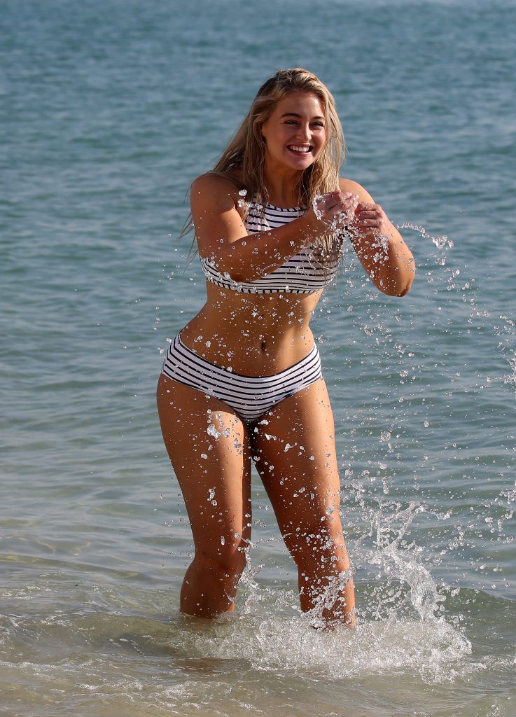 BBW blonde Iskra Lawrence lights up a swimsuit photoshoot gallery, pic 218