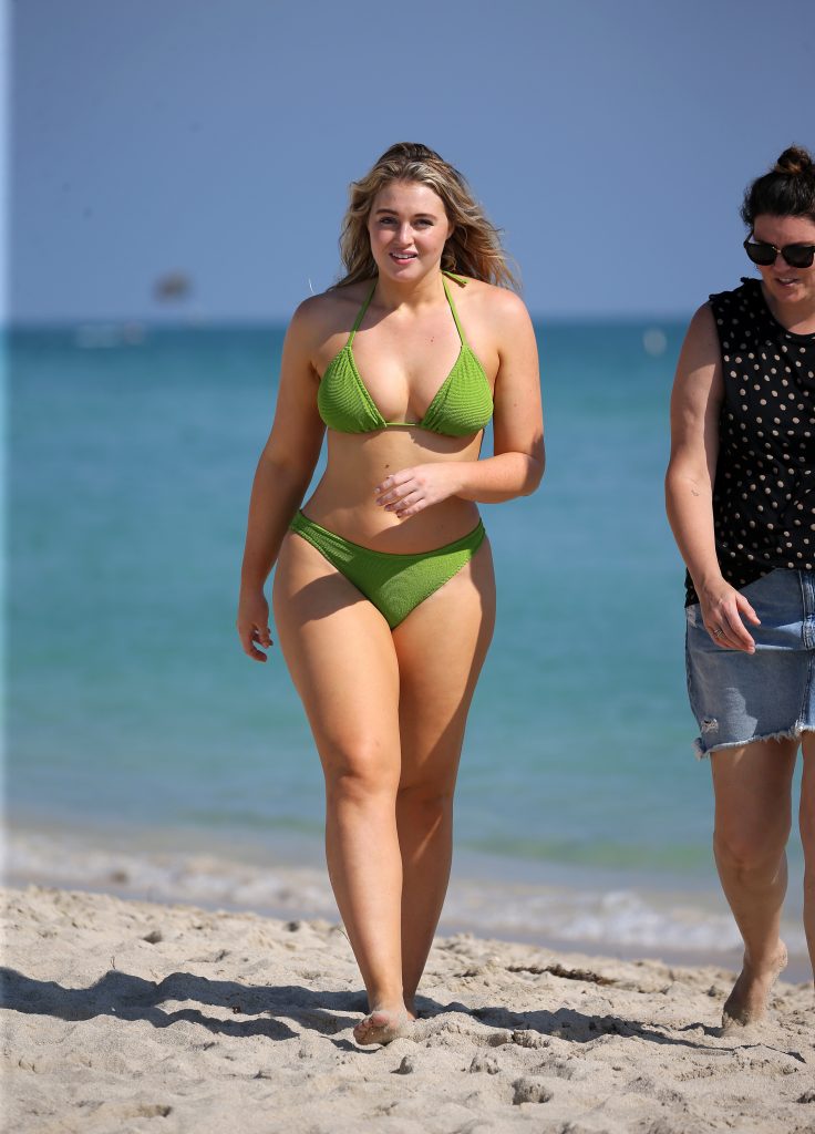 BBW blonde Iskra Lawrence lights up a swimsuit photoshoot gallery, pic 242