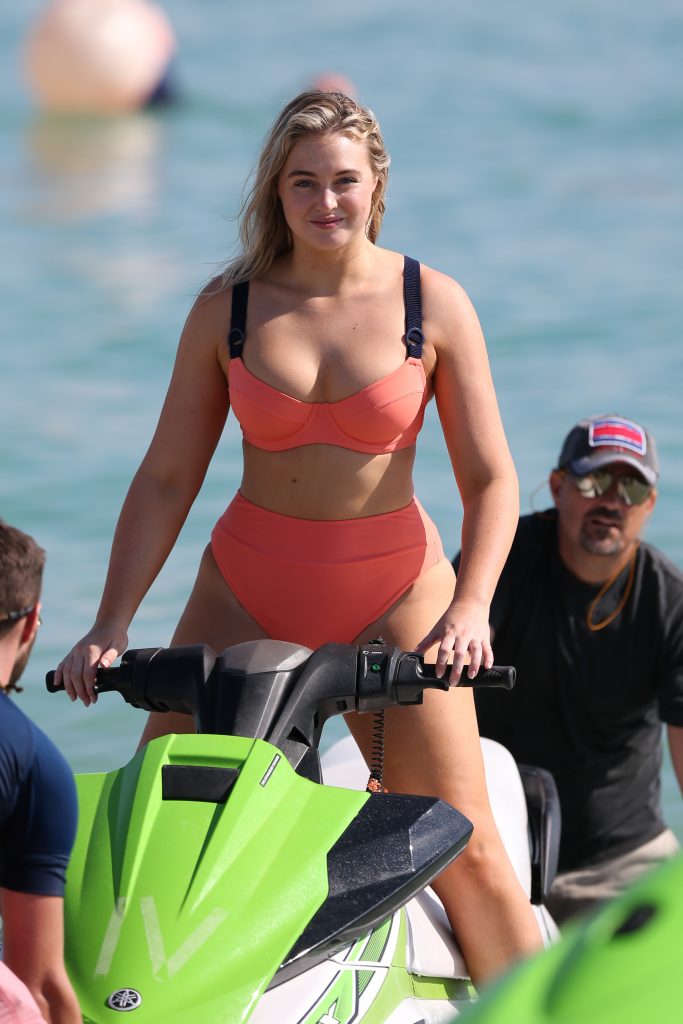 BBW blonde Iskra Lawrence lights up a swimsuit photoshoot gallery, pic 596