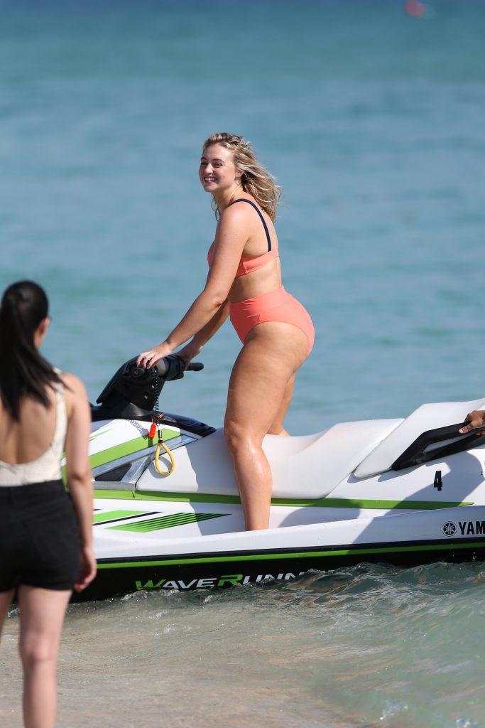 BBW blonde Iskra Lawrence lights up a swimsuit photoshoot gallery, pic 608