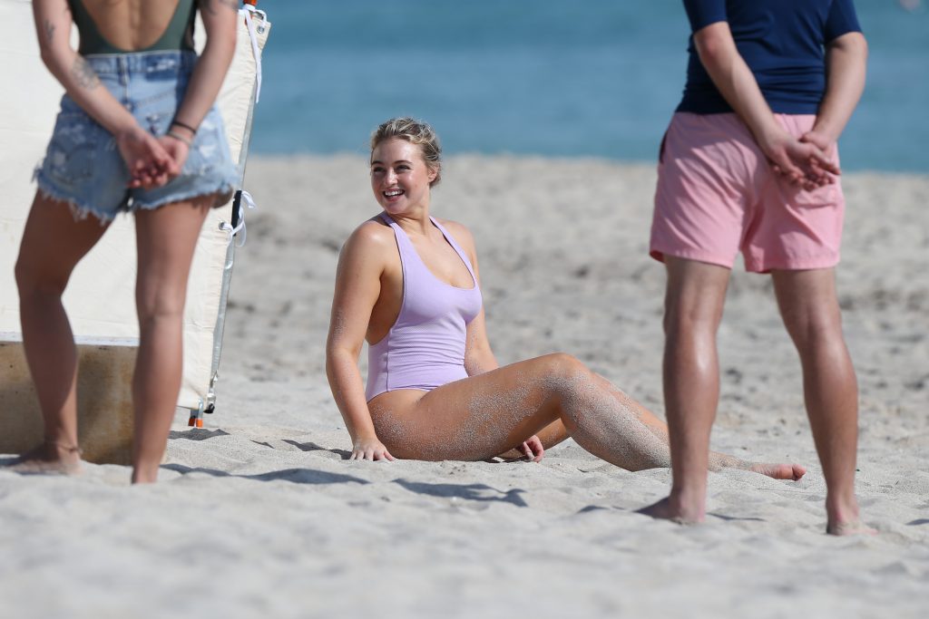 BBW blonde Iskra Lawrence lights up a swimsuit photoshoot gallery, pic 670