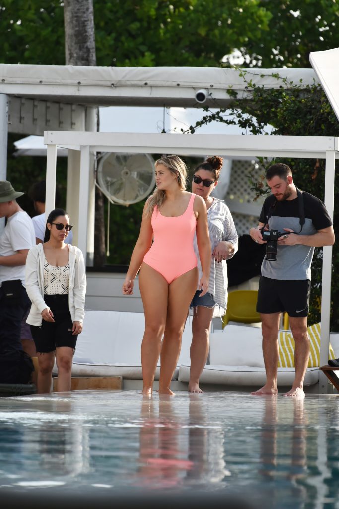BBW blonde Iskra Lawrence lights up a swimsuit photoshoot gallery, pic 80