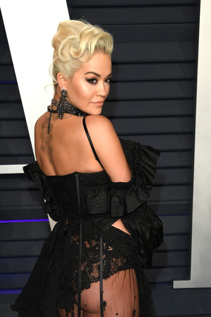 Sexy Singer Rita Ora Dons a See-Through Dress at the Oscars Party gallery, pic 18