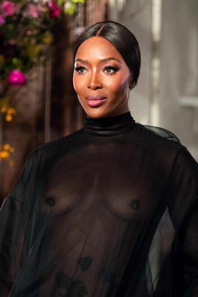Naomi Campbell Showing Her Nude Breasts in a Sheer Black Gown gallery, pic 32