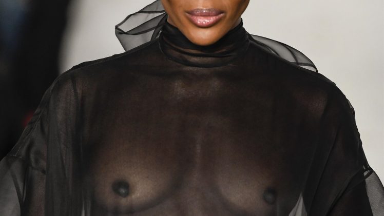 Naomi Campbell Showing Her Nude Breasts in a Sheer Black Gown