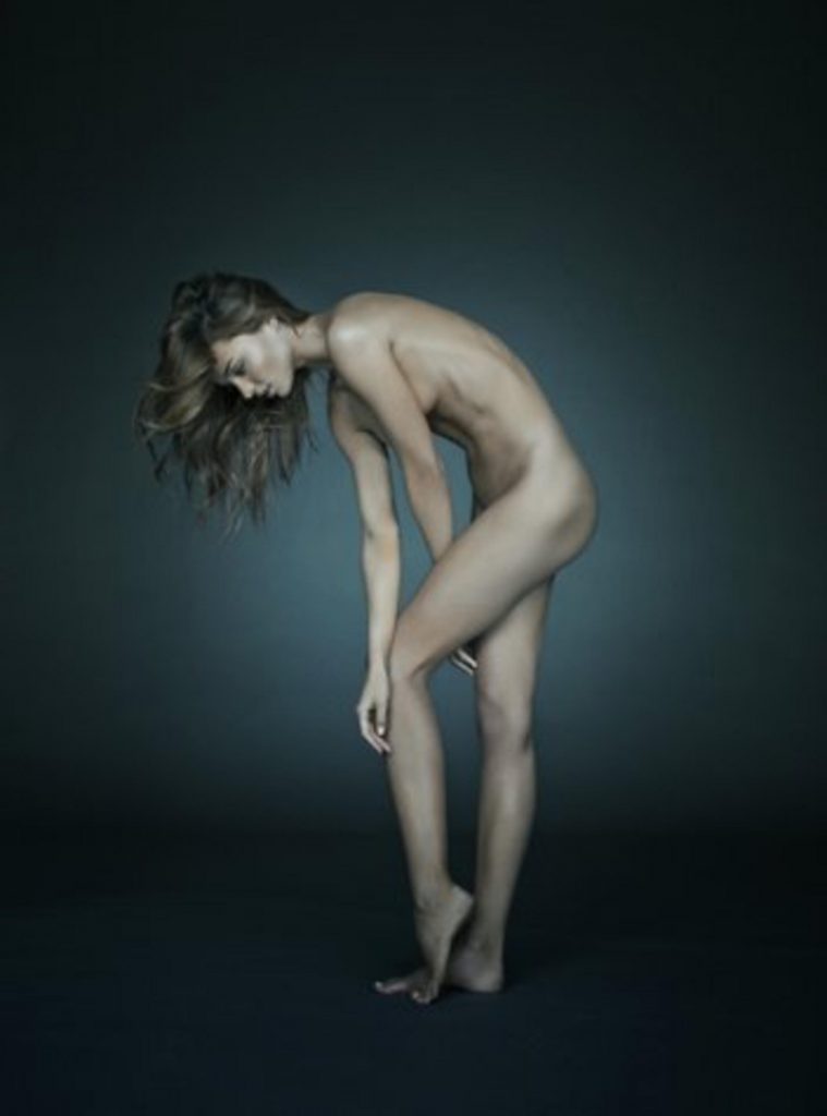 Miranda Kerr's Latest Naked Pictures from a Russell James Photoshoot gallery, pic 10