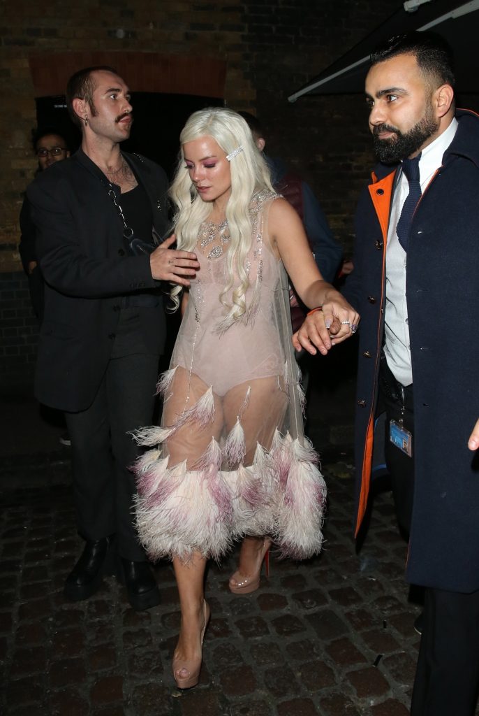 Sexy Singer Lily Allen Shows Her Body in a See-Through Outfit gallery, pic 202
