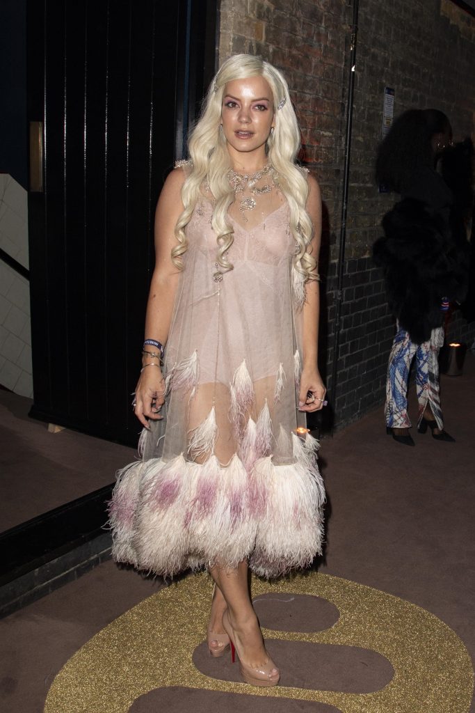 Sexy Singer Lily Allen Shows Her Body in a See-Through Outfit gallery, pic 42