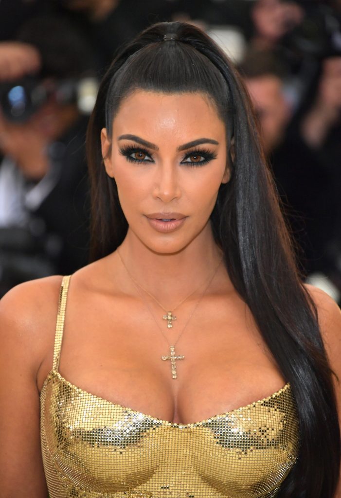 Brunette Stunner Kim Kardashian Looking Extremely Busty at MET Gala gallery, pic 2