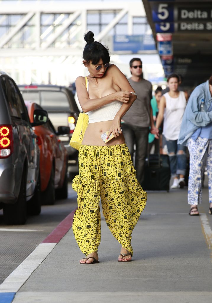 Fame-Hungry Hottie Bai Ling Tries Flashing Her Tits in Public gallery, pic 26