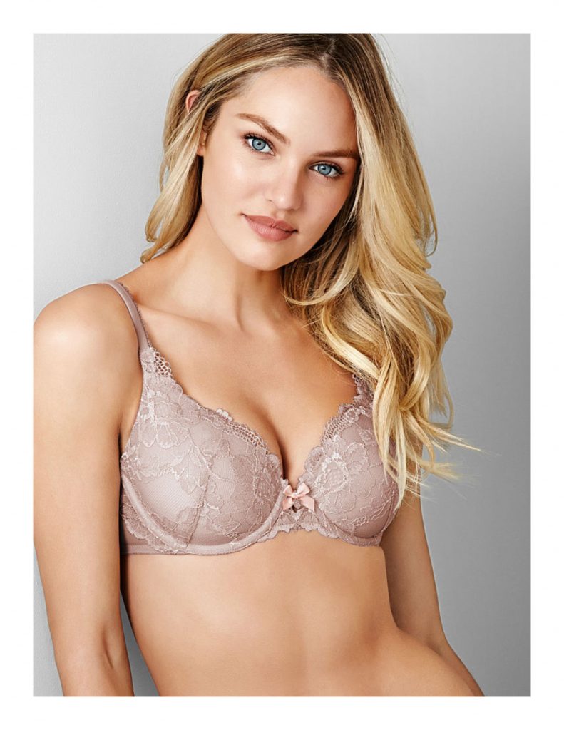 Flawless Blonde Candice Swanepoel Looks Really Hot in Lingerie gallery, pic 28