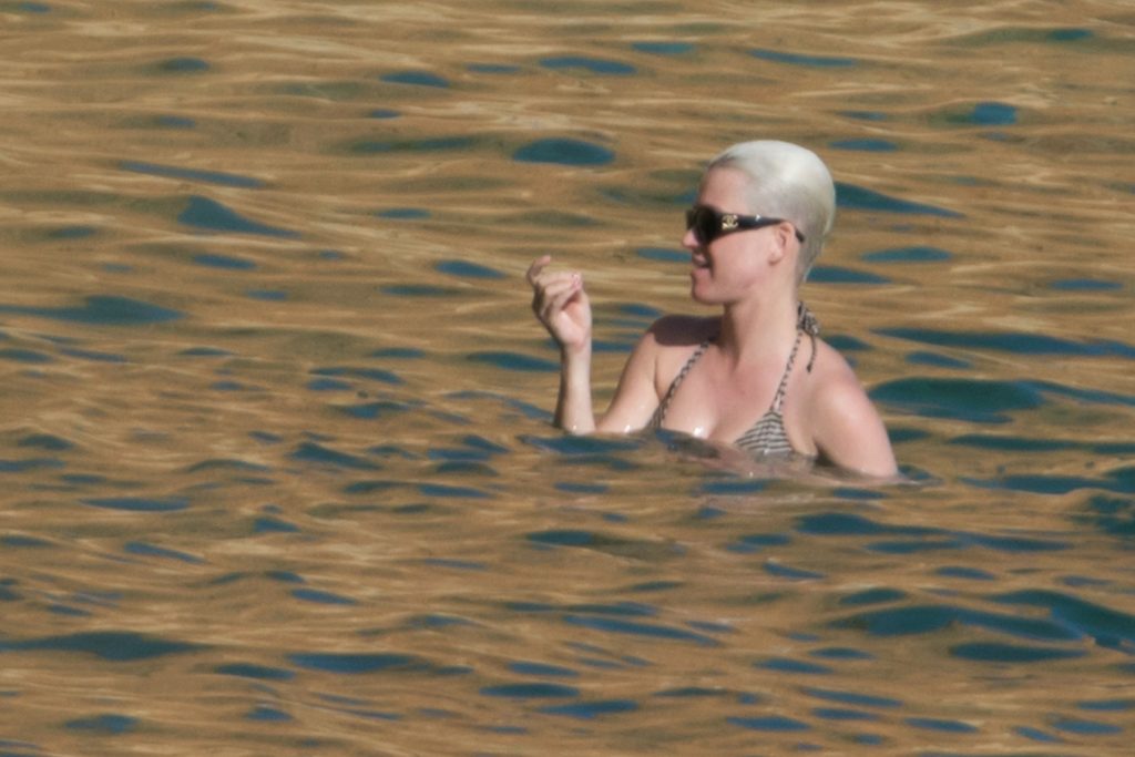 Busty Superstar Katy Perry Showing Her Bikini Body in Ibiza gallery, pic 60