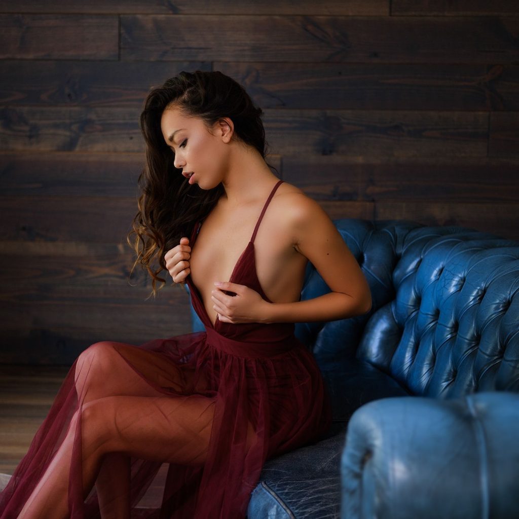 Skinny Asian Model Kitrysha Strips Naked for the Camera  gallery, pic 4