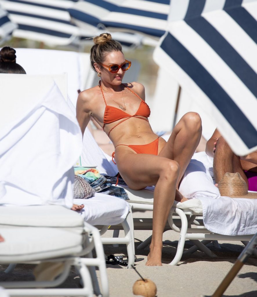 Stunning Model Candice Swanepoel Sizzles in a Skimpy Bikini gallery, pic 26