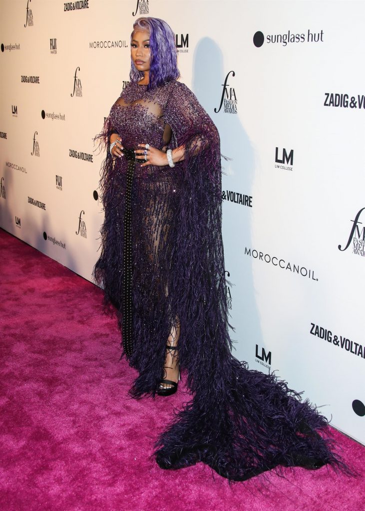 Daring Celebrity Nicki Minaj Stuns in a See-Through Dress gallery, pic 4
