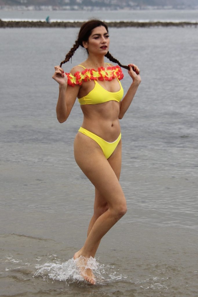 Braided Brunette Blanca Blanco Shows Her Ass in a Skimpy Bikini gallery, pic 50