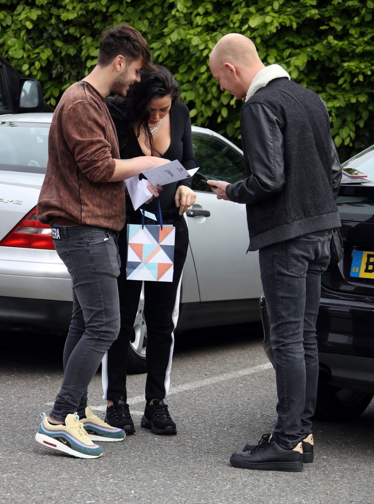 Busty Reality TV Star Marnie Simpson Almost Exposes Her Nips gallery, pic 20