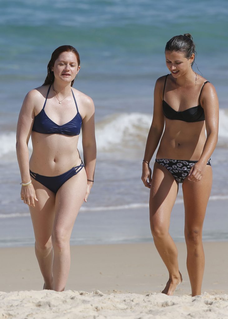 Harry Potter Celebrity Bonnie Wright Shows Off Her Bikini Body gallery, pic 28