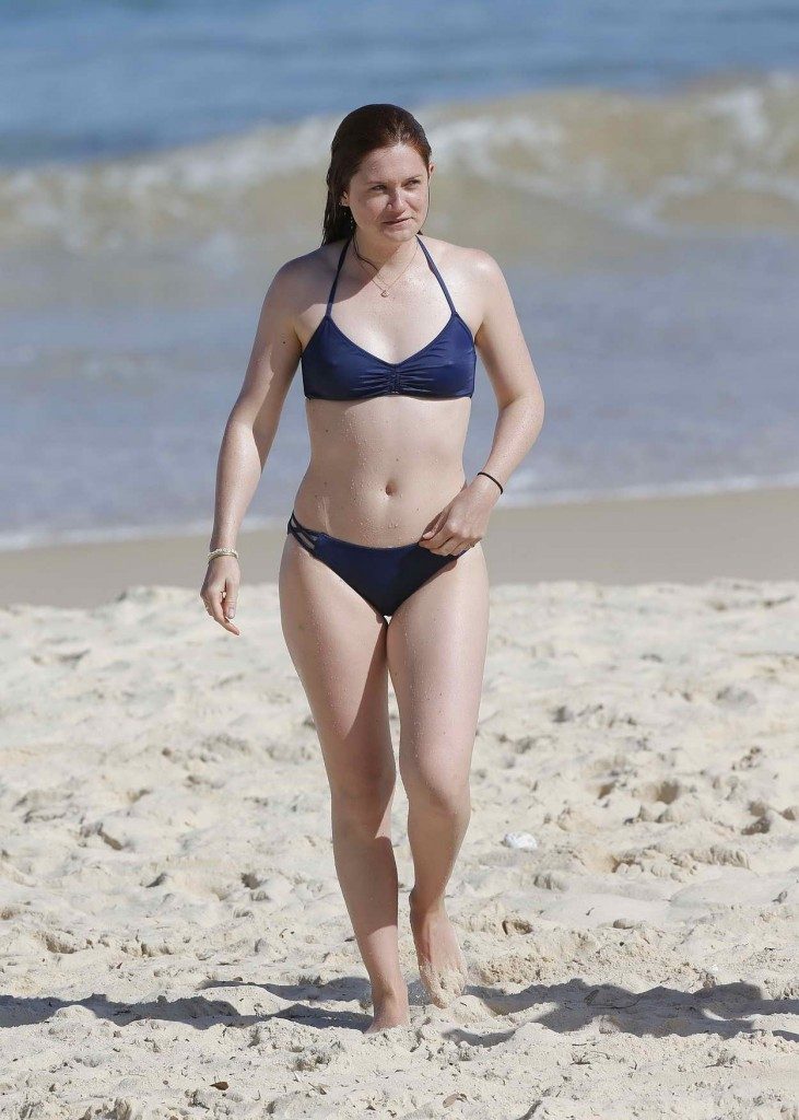 Harry Potter Celebrity Bonnie Wright Shows Off Her Bikini Body gallery, pic 46