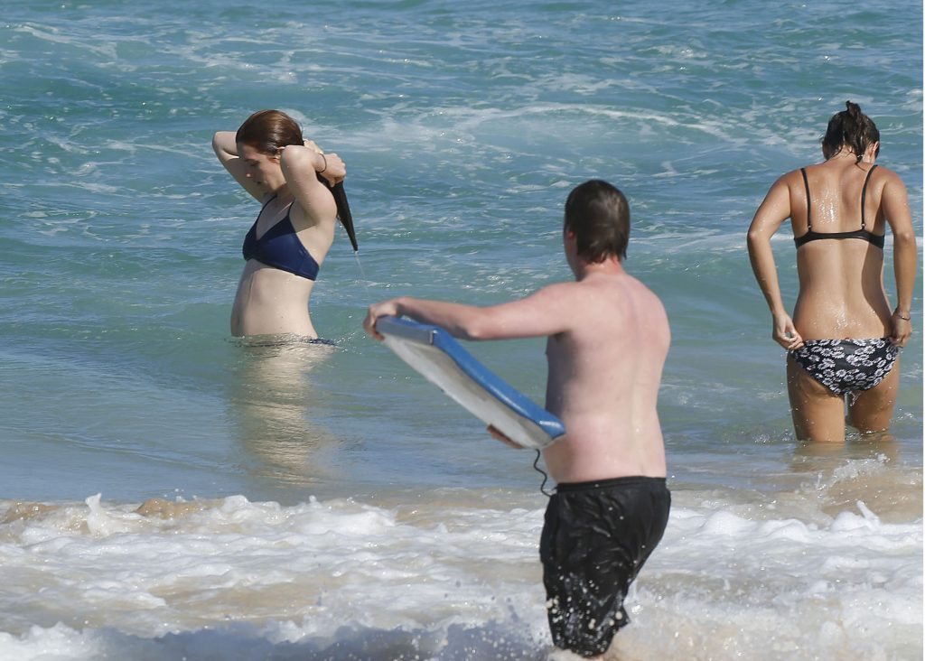 Harry Potter Celebrity Bonnie Wright Shows Off Her Bikini Body gallery, pic 50