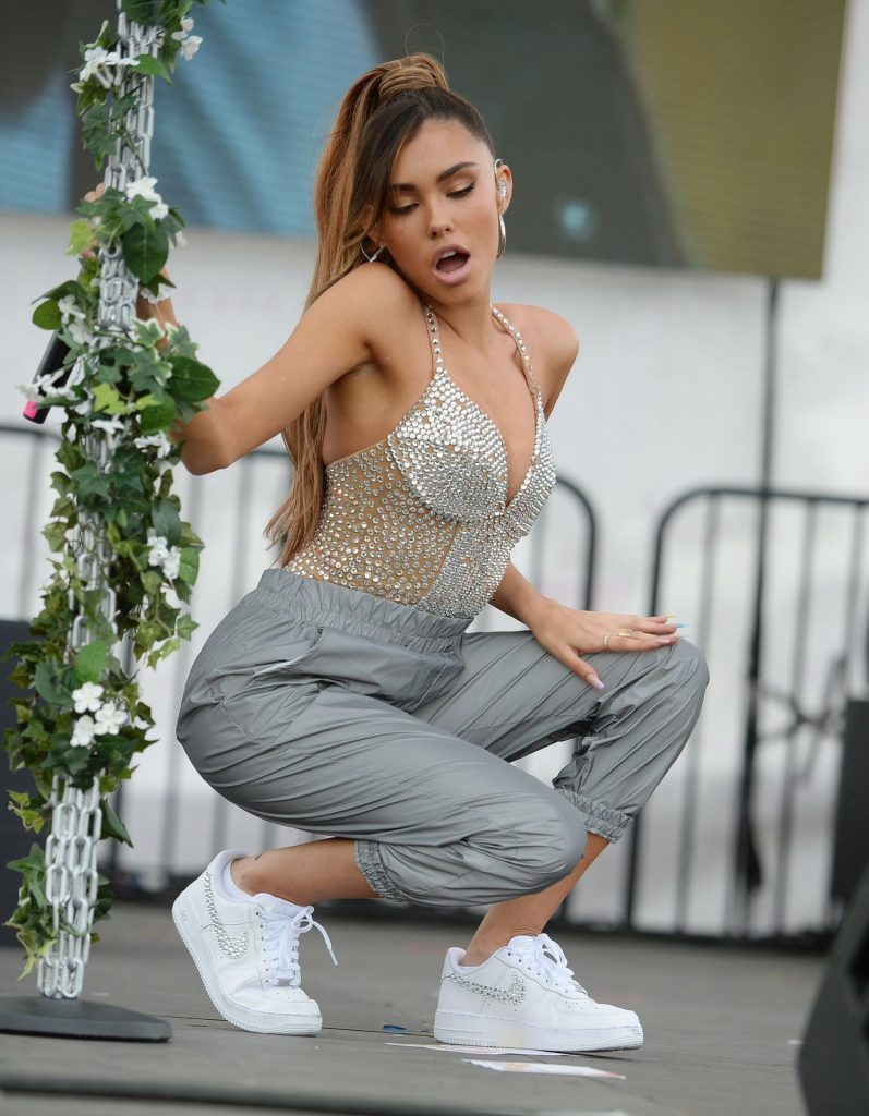 Sexy Brunette Madison Beer and Her Erotically-Charged Performance gallery, pic 110