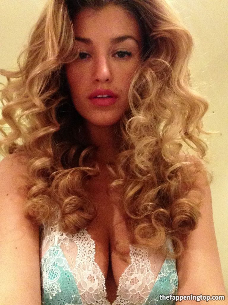 Now You Can Enjoy Close-Ups of Amy Willerton’s Wet Pussy gallery, pic 140