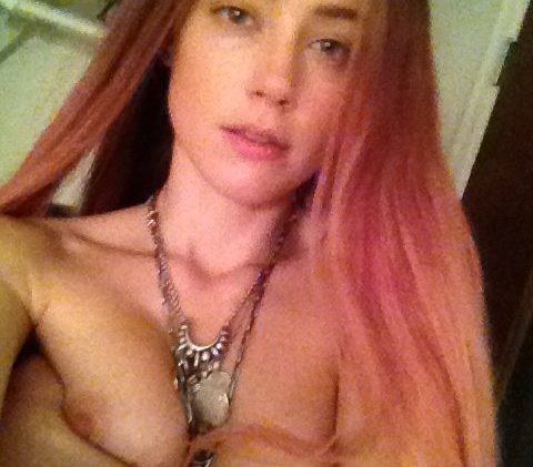 Leaked Amber Heard Pictures: Perfect Tits & Threatening Messages