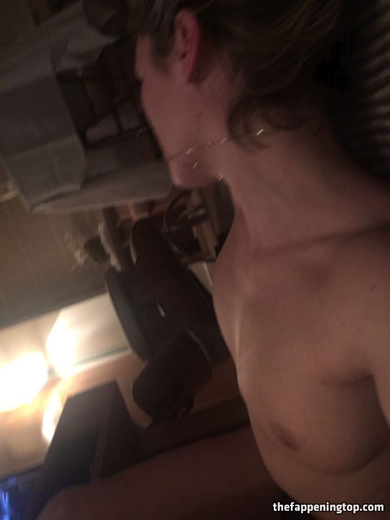 Addison Timlin’s Leaked Facetime Sex Sessions and Naked Pics gallery, pic 46