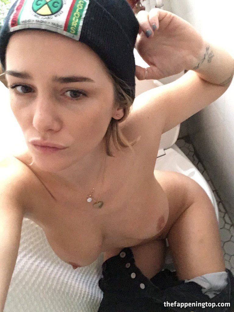 Addison Timlin’s Leaked Facetime Sex Sessions and Naked Pics gallery, pic 84