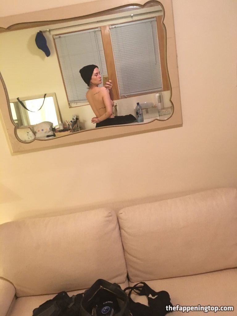 Addison Timlin’s Leaked Facetime Sex Sessions and Naked Pics gallery, pic 106