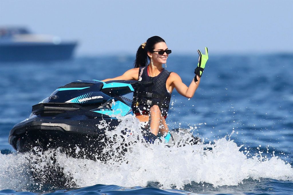 Brunette Celebrity Kendall Jenner Looks Sexy While Riding a Jetski gallery, pic 30