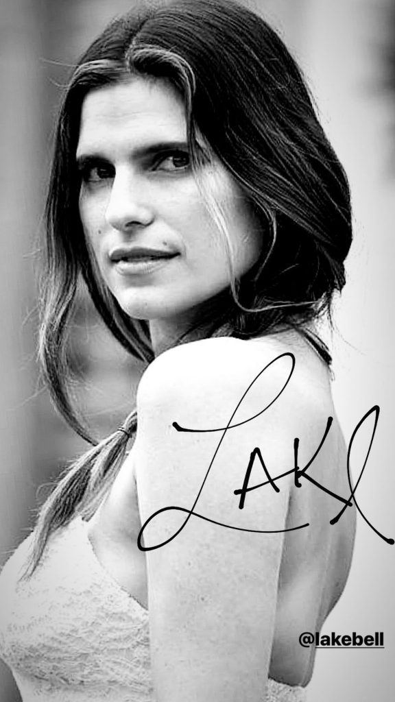 Lake Bell Cleavage Pictures from a Movie Premiere  gallery, pic 6