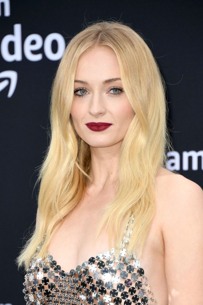 Sexy Sophie Turner Picture Gallery , pic 24