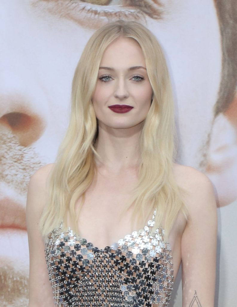 Sexy Sophie Turner Picture Gallery , pic 14