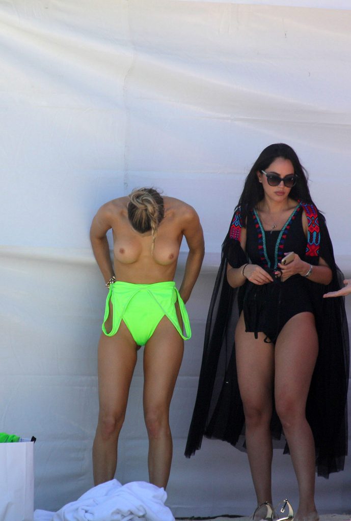 Joy Corrigan Posing in Multiple Bikinis During a Sexy Photoshoot gallery, pic 164