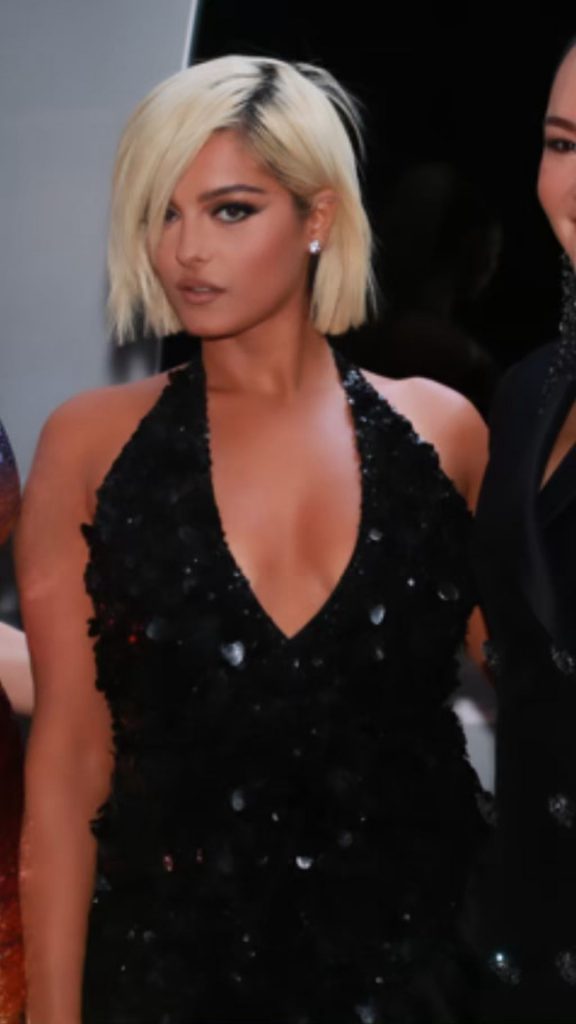 Blonde Hottie Bebe Rexha Teasing with Her Cleavage in a Black Dress gallery, pic 16
