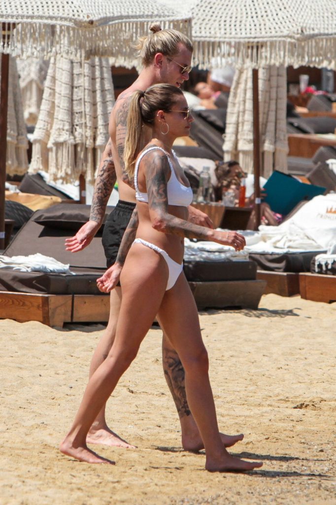 Bikini-Clad Sophia Thomalla Shows Off Her Assets in HQ gallery, pic 56