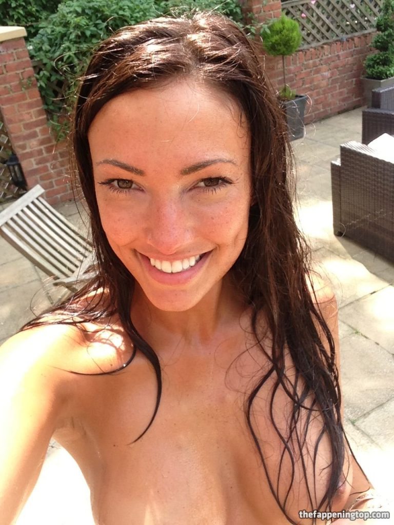 Sophie Gradon Rides a Fat Cock in a Reverse Cowgirl Position gallery, pic 40