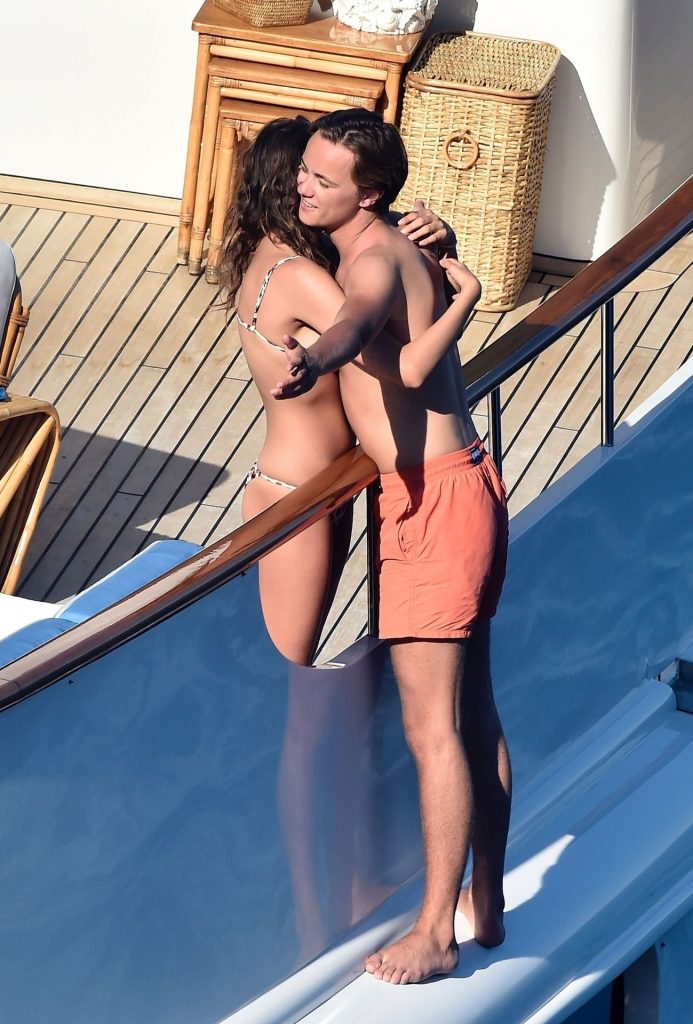 Bikini-Clad Cairo Dwek Having Fun on a Yacht in Portofino  gallery, pic 22
