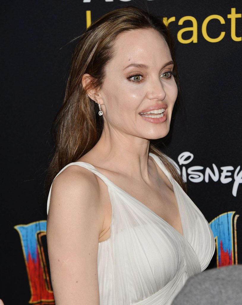 Hollywoods Hottest Milf Angelina Jolie Shows Her Cleavage The Fappening 
