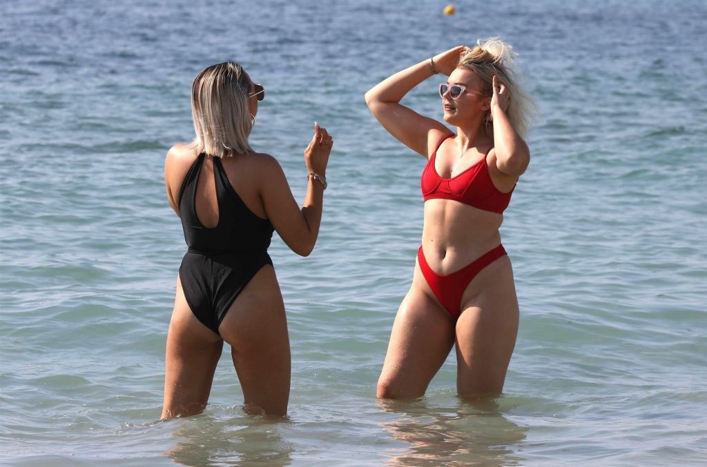 Scottish Hottie Tallia Storm Looks Sensational in Her Two-Piece Swimsuit gallery, pic 28